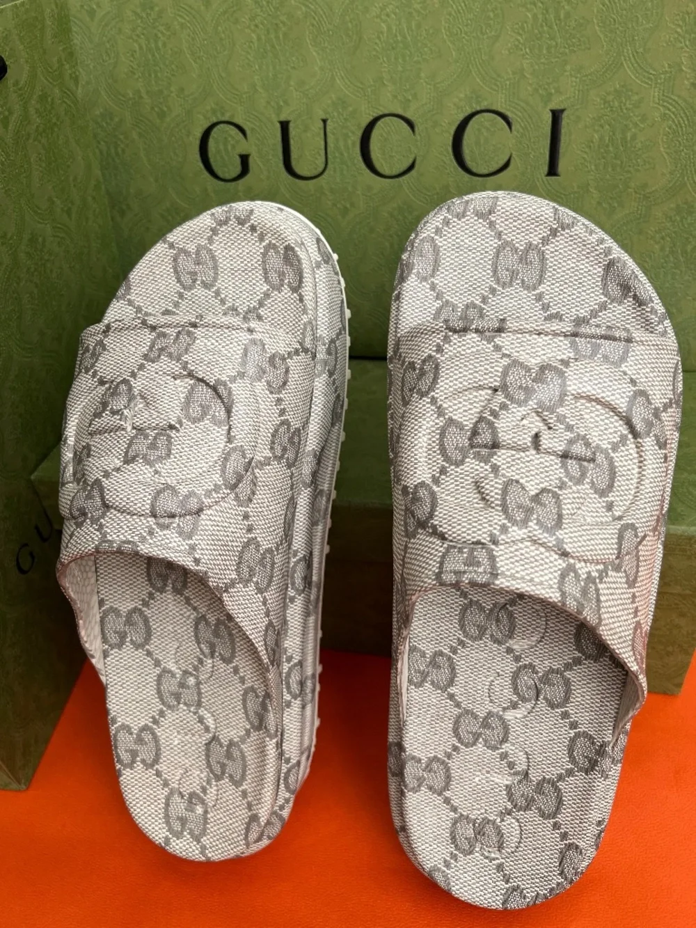 Gucci Men's Shoes Maxi GG Slip-On Loafers Leather Light Size10.5 US 11 EU44.5